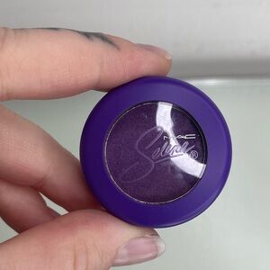 selena eyeshadow